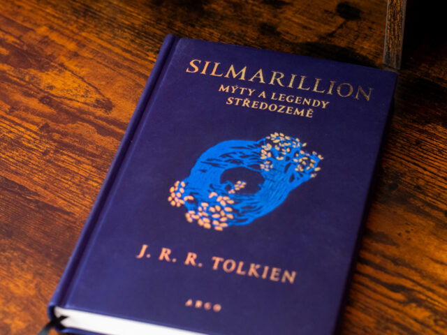 Silmarillion v kůži